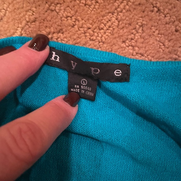 Hype turquoise top with beautiful ties on the shoulder never worn one of a kind - Picture 3 of 3